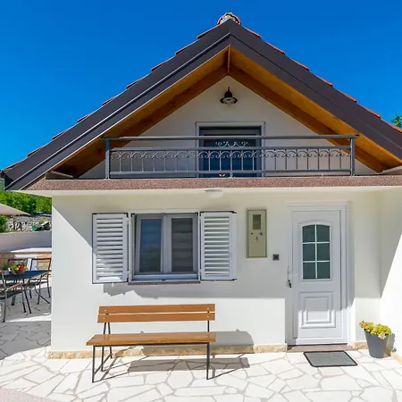 House Romance For Two *