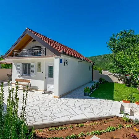 House Romance For Two * Zagvozd