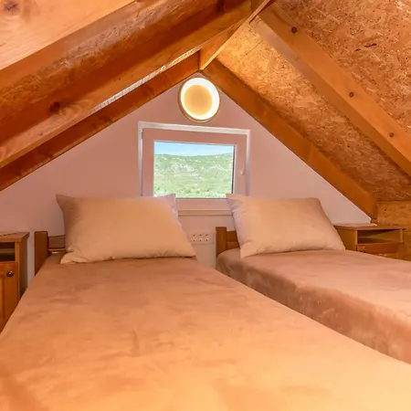 House Romance For Two *